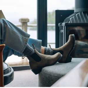 Blundstone Heeled Women’s Boots 7.5